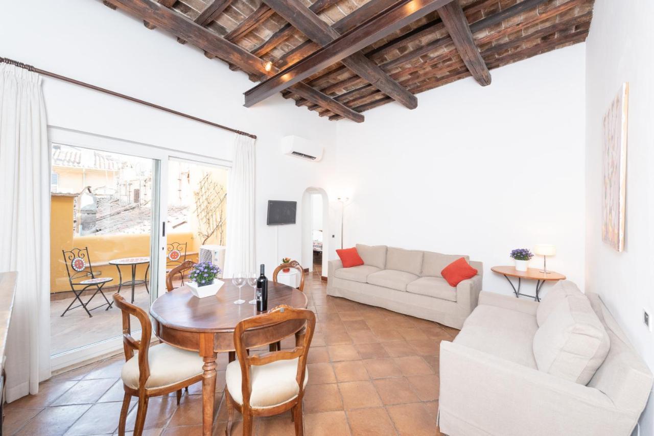 Stunning Campo De Fiori Apartment With Terrace Rome Buitenkant foto