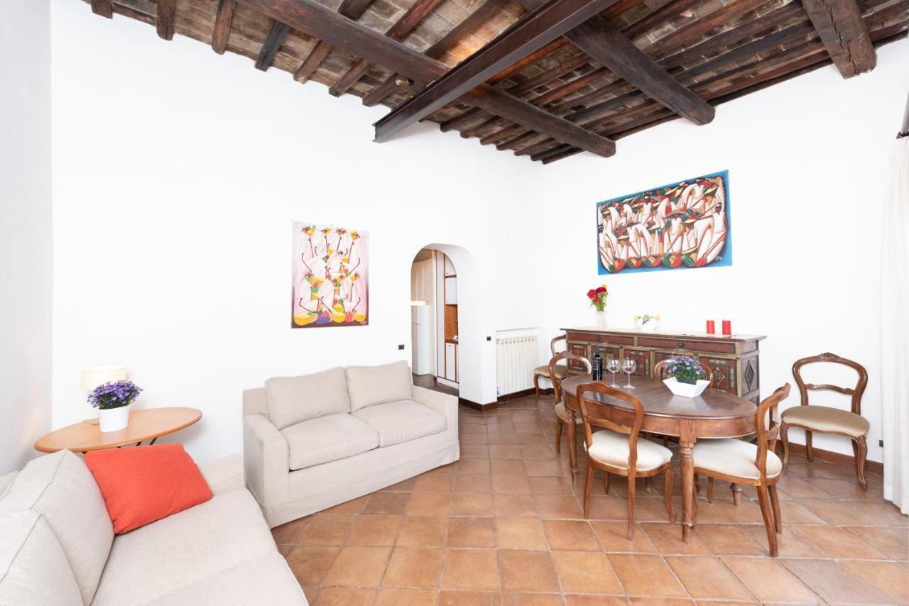 Stunning Campo De Fiori Apartment With Terrace Rome Buitenkant foto